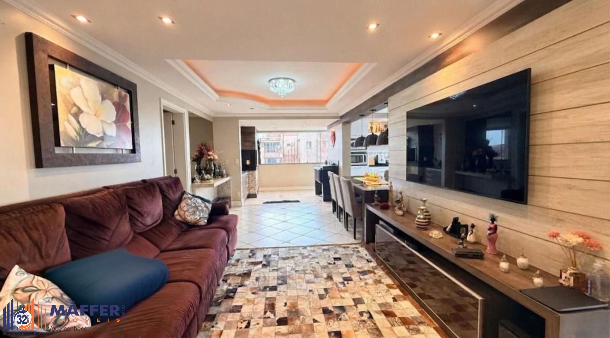 Apartamento de 3 dormitórios, elevador e 2 vagas de garagem em Canoas.