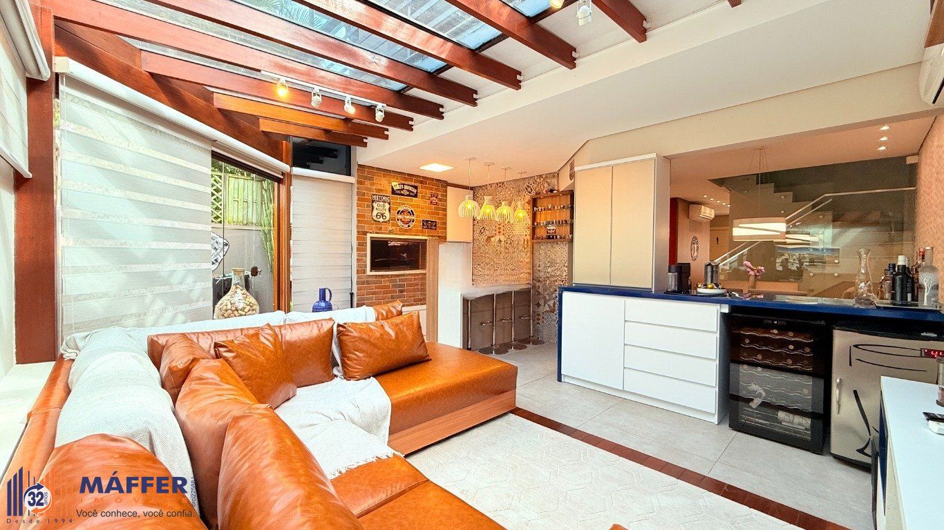 Casa em condomínio 3 dormitórios, 1suíte, 2 vagas, 186m² privativos no Ecoville.