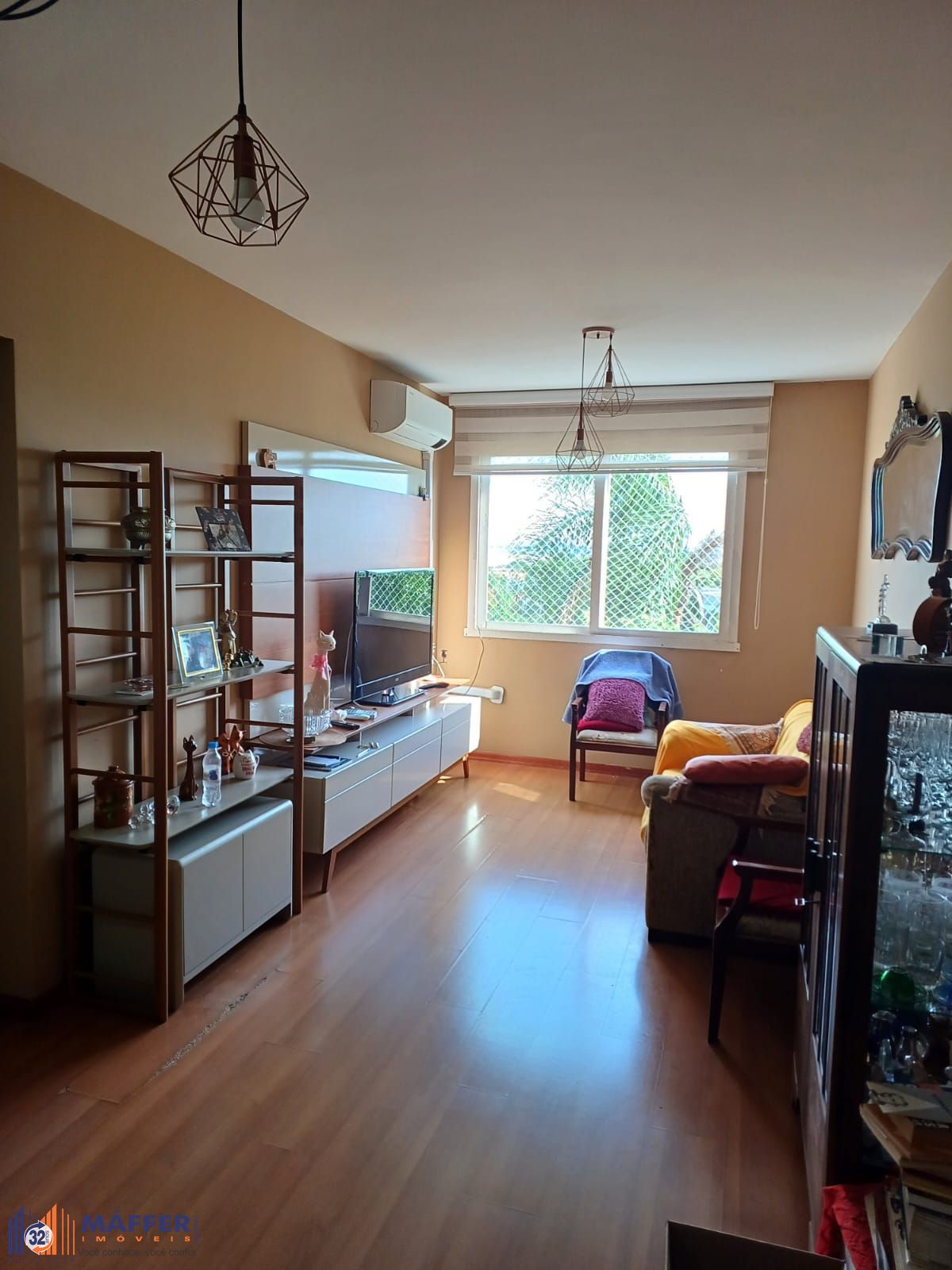 Apartamento de 3 quartos, elevador e 1 vaga no bairro Tristeza.