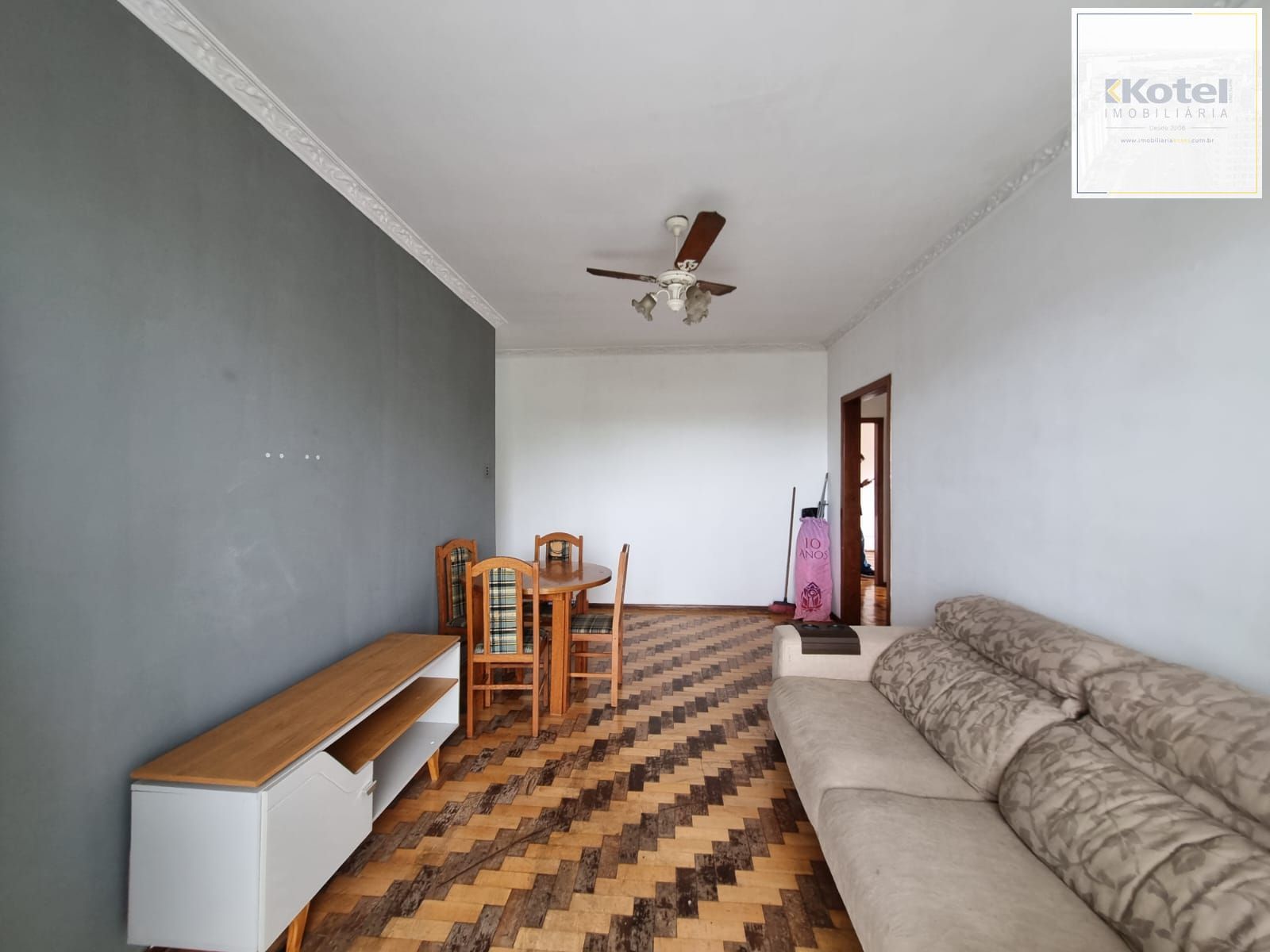 Apartamento de 3 dormitórios para venda no Bairro Azenha — foto 4