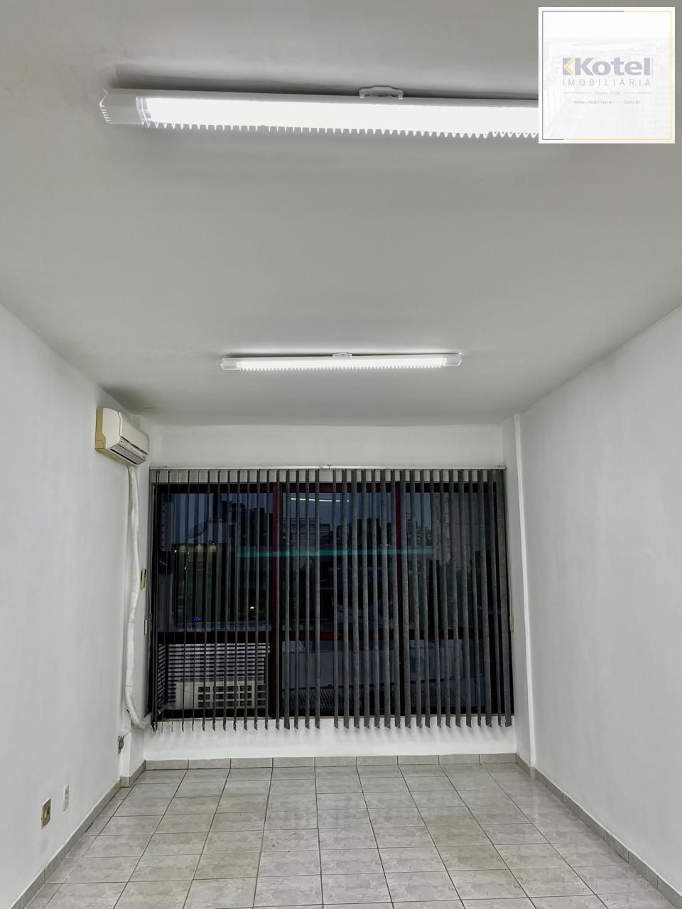 SALA COMERCIAL PARA LOCAÇÃO NO BAIRRO SÃO GERALDO - PISO CERÂMICO -  01 LAVABO - 33m² DE ÁREA PRIVATIVA — foto 2