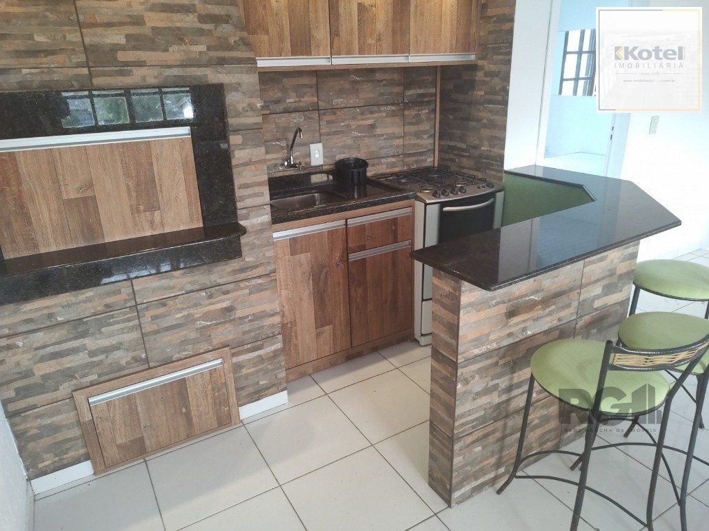 Vende ap. duplex, 2 dormitórios, 1 suíte, closet, ar split, salão de festa