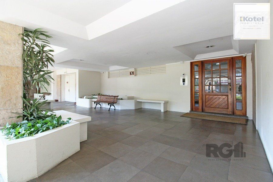 Apartamento a venda de 2 dormitórios na Rua Santa Cecilia Porto Alegre