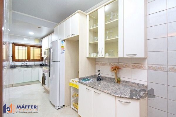 Casa, 3 quartos, 240 m² - Foto 11