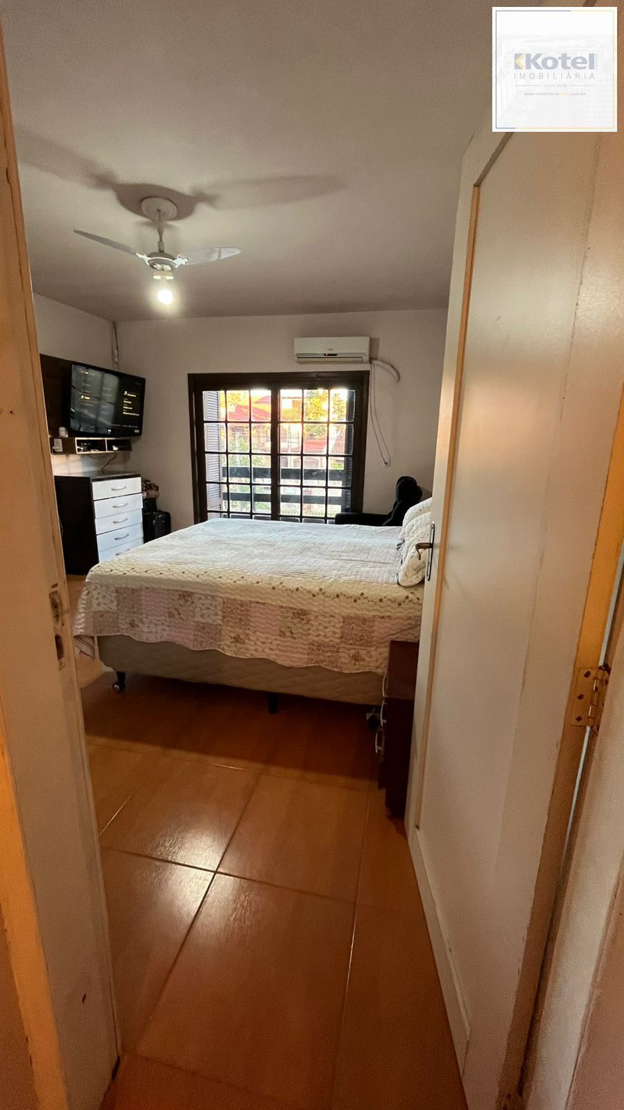 Casa de 03 dormitórios com suíte, Bairro Camaquã, Porto Alegre/RS — foto 3