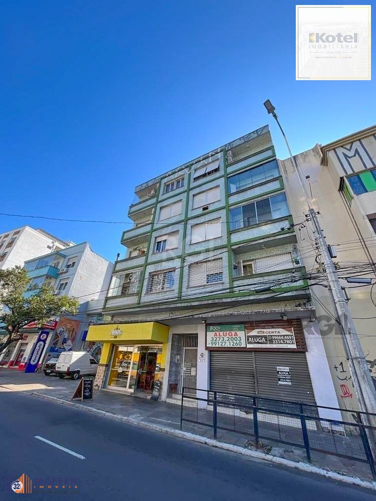 Apartamento de três dormitórios no bairro Rio Branco em Porto Alegre.