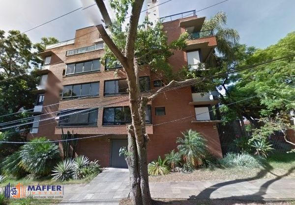 Cobertura no bairro Petrópolis de 3 dormitórios e 3 vagas