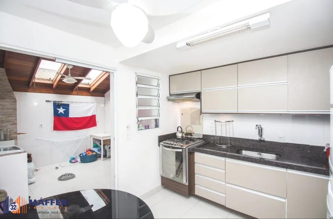 Casa com 2 Quartos e 1 banheiro à Venda, 91 m² Sarandi por R$ 250mil