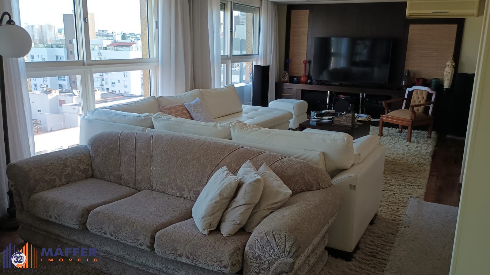 Apartamento de 3 quartos, elevador no bairro Jardim Botânico Porto Alegre.