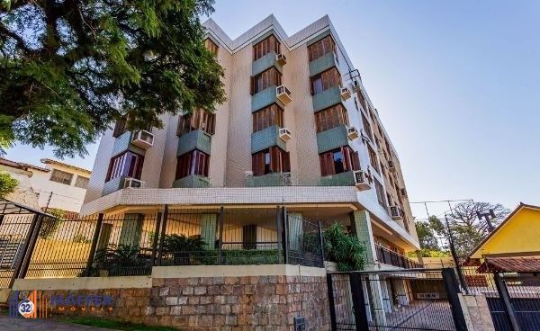 Apartamento no bairro Teresópolis de 2 dormitórios e vaga