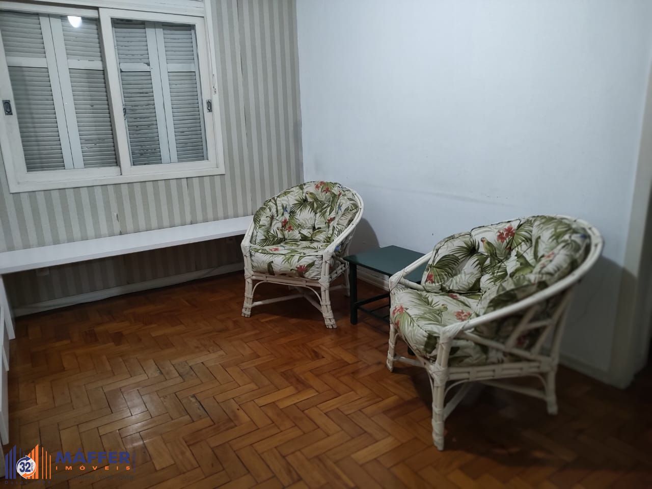 Apartamento com 02 dormitórios sem garagem