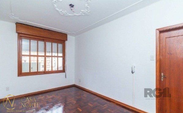 Apartamento à venda com 2 quartos, 72m², Rua Pinto Bandeira no bairro Centro Histórico em Porto Alegre
