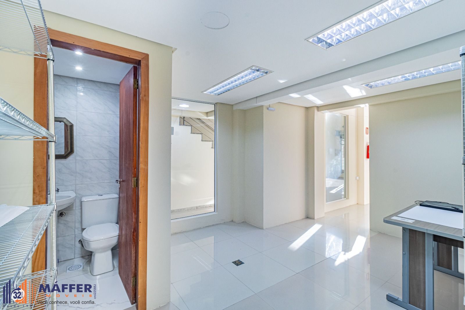 Prédio Comercial, à venda, 1.044 m², Jardim Itu - Porto Alegre — foto 4