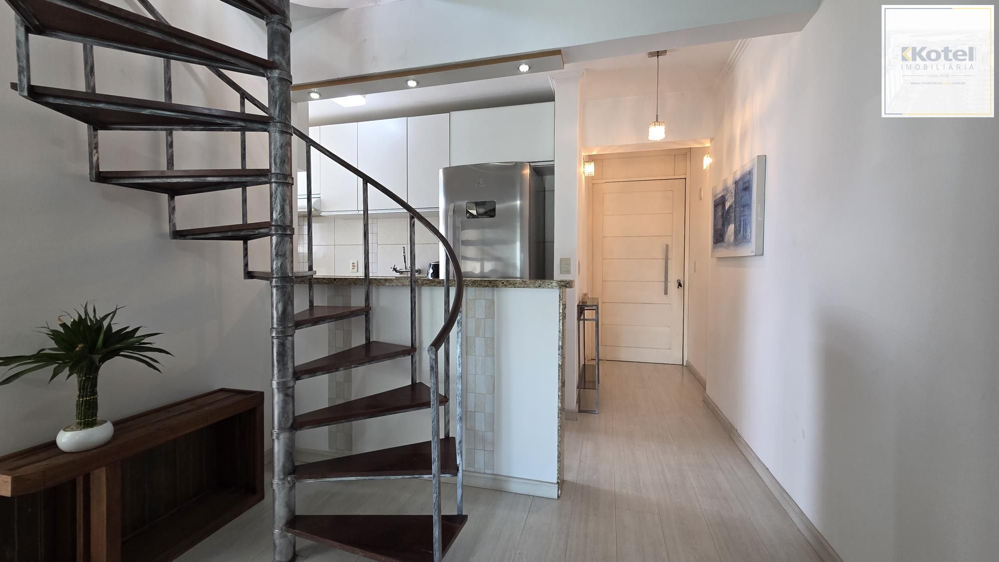 Cobertura duplex com 2 dormitórios e 1 vaga de garagem no bairro Menino Deus – 108,7 m² privativos — foto 2