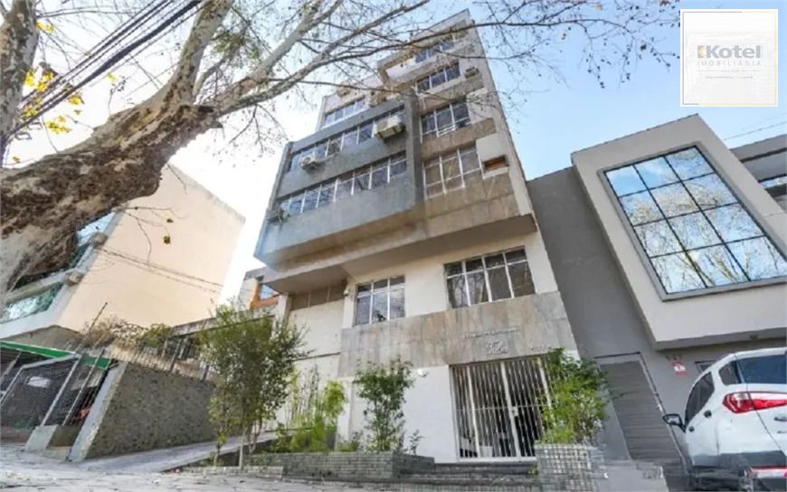 Sala comercial no bairro Petrópolis mobiliada