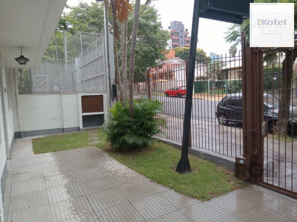 Sobrado no bairro Higienópolis de 3 dormitórios e 3 vagas — foto 4
