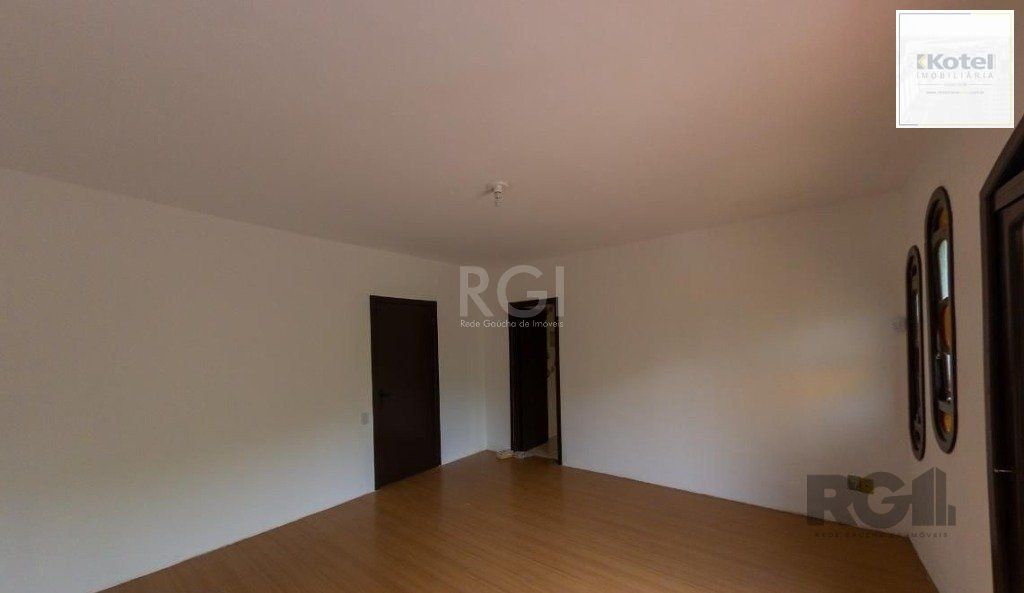 Casa para Venda - 450m², 4 dormitórios, sendo 3 suites, 5 vagas - Nonoai — foto 5