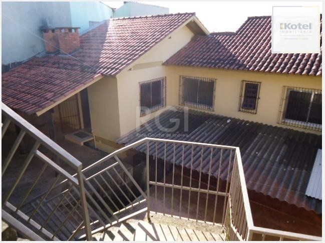 Casa para Venda - 100m², 3 dormitórios, sendo 1 suites, 3 vagas - Morro Santana