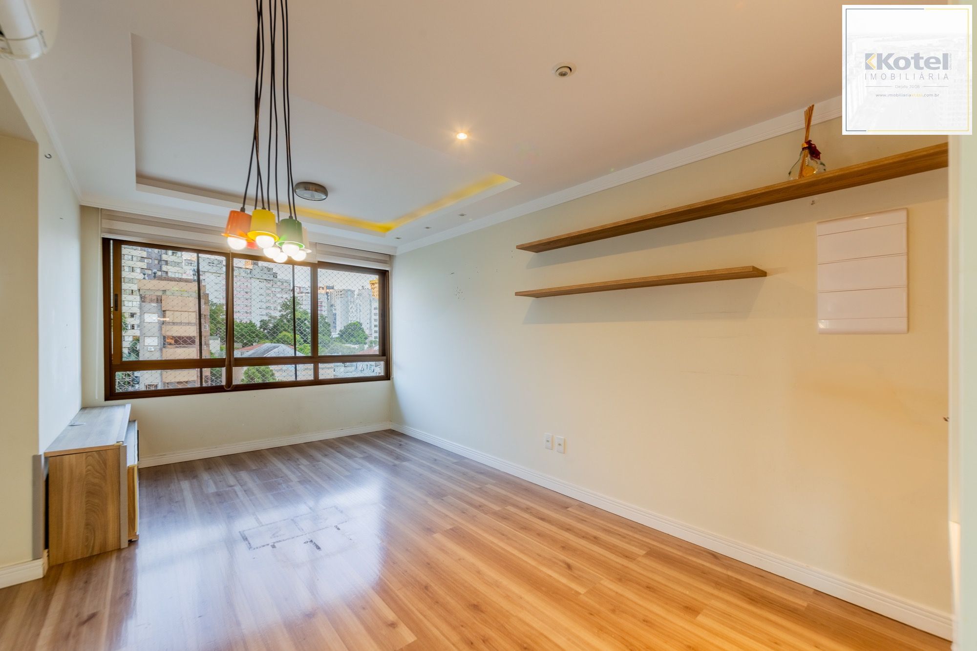 Apartamento com 2 suites, lavabo e 2 vagas de garagem no Bairro Rio Branco