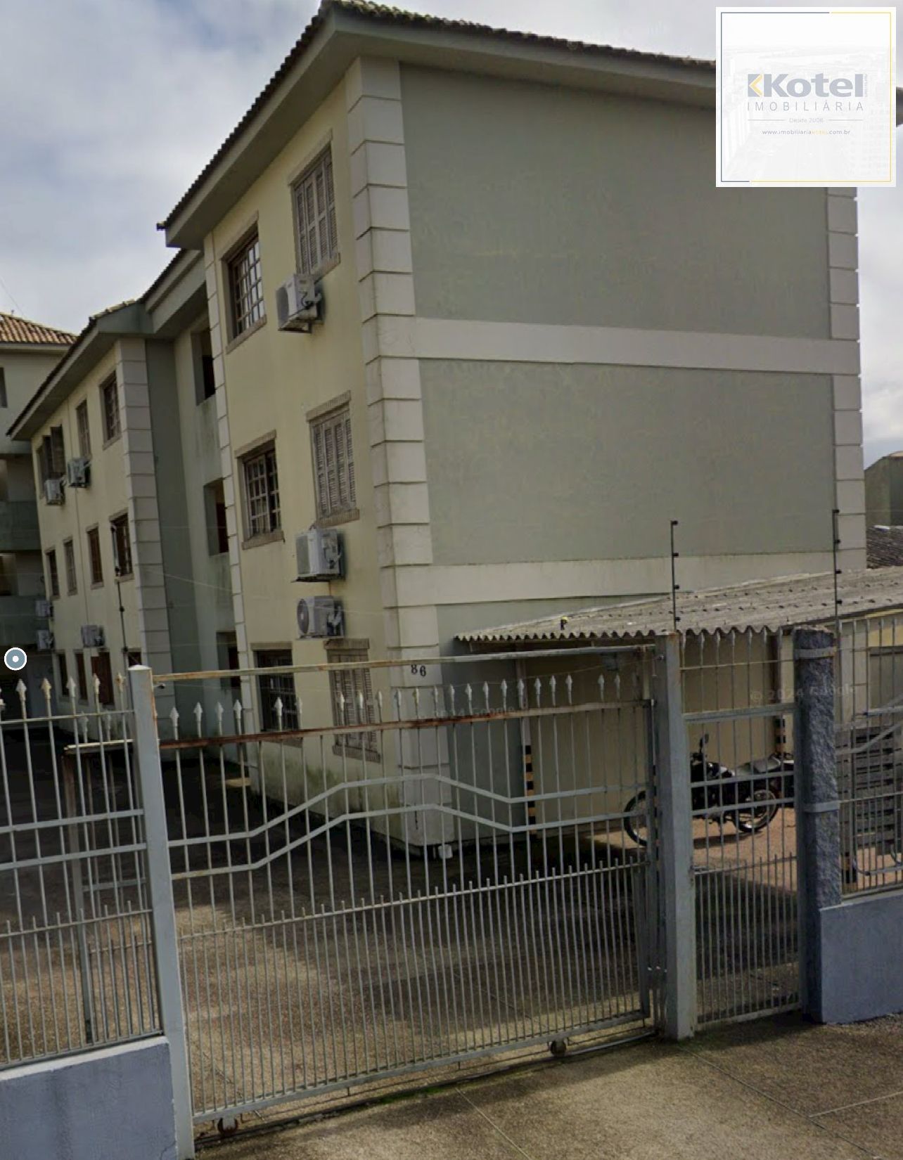 Apartamento de 2 quartos no segundo andar semi mobiliado em Gravataí