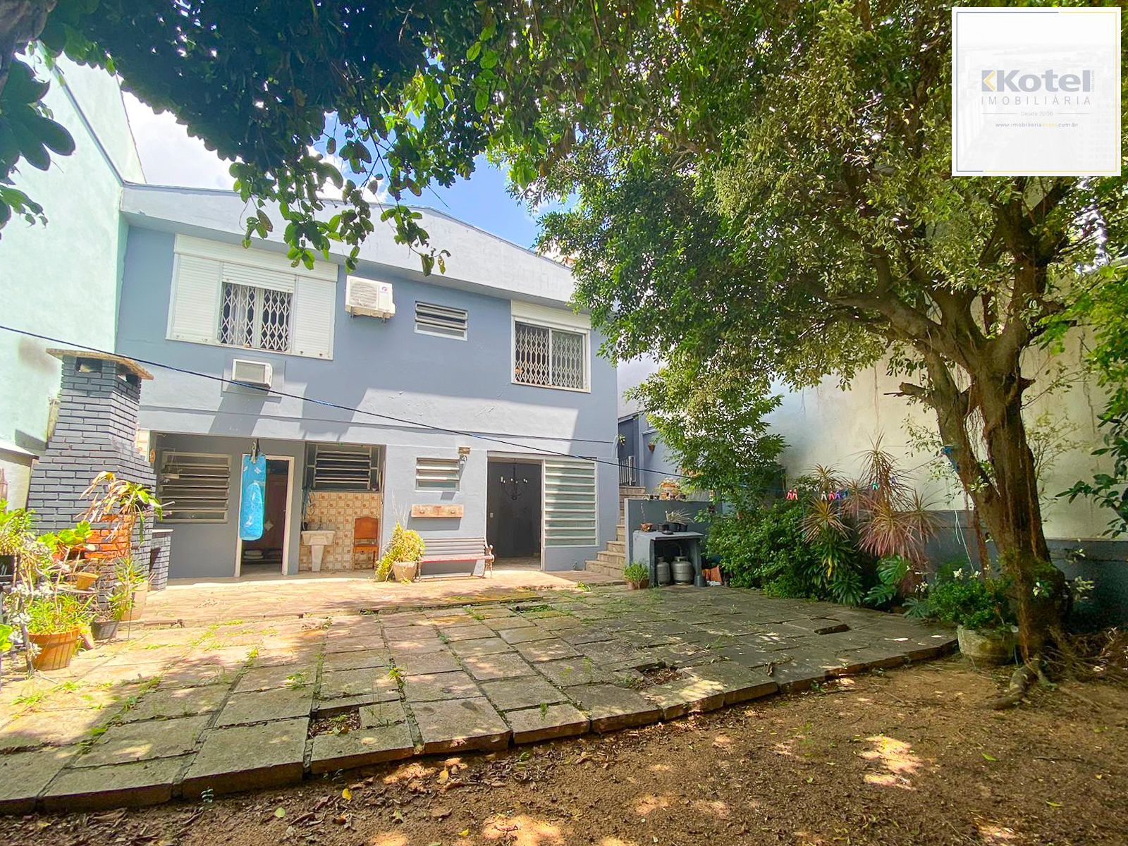 Casa / 4 Quartos / 1 Suíte / Churrasqueira / Jardim Itu Sabará / Porto Alegre / RS