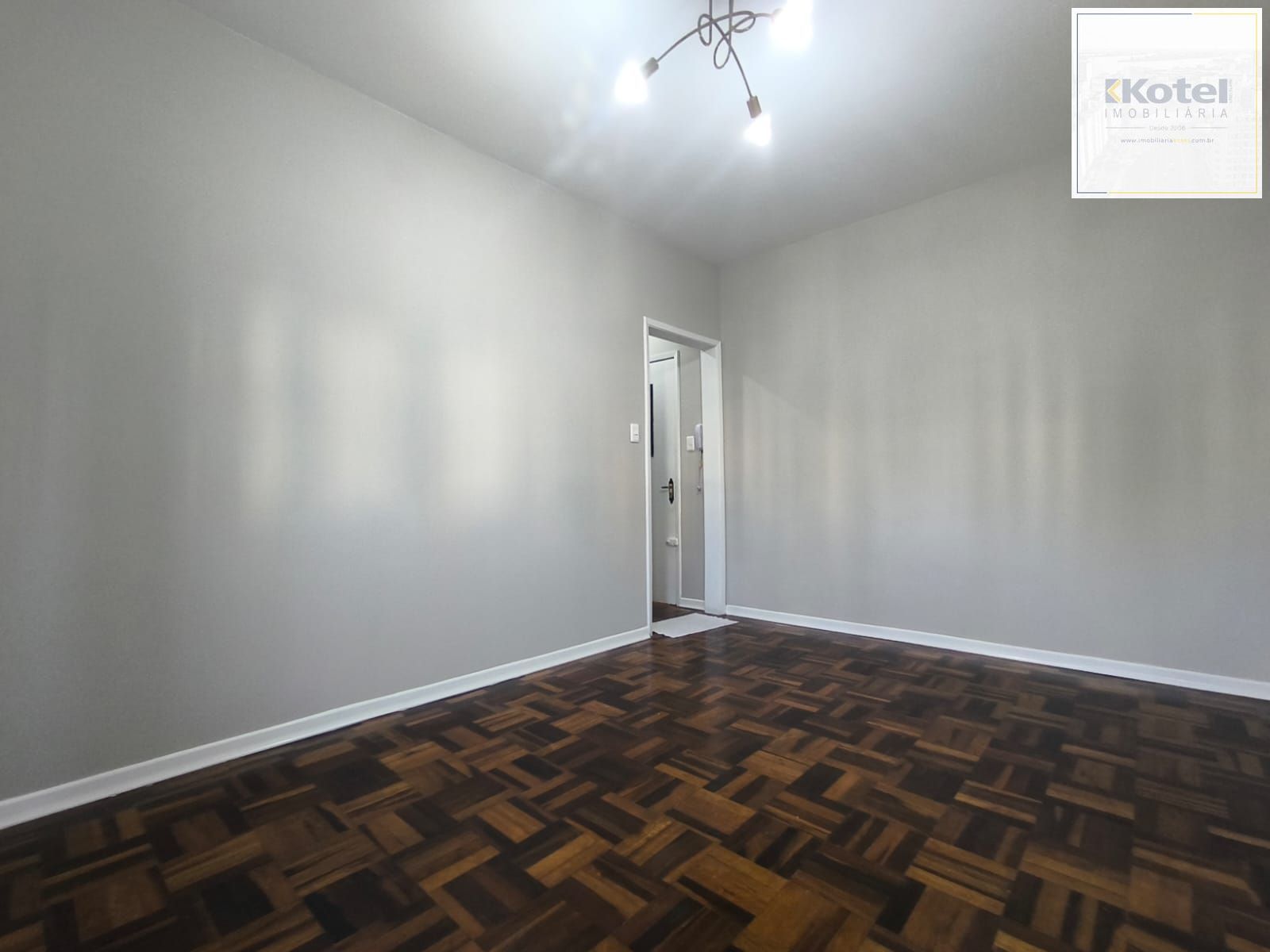 Apartamento 02 dormitórios, av, Ipiranga, Menino Deus — foto 3