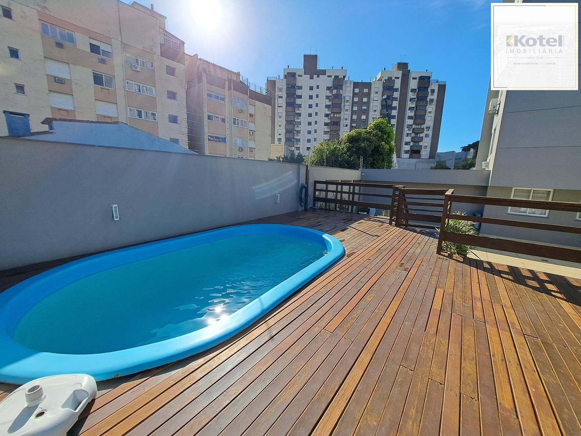 Apartamento 2 dormitórios com vaga no Menino Deus