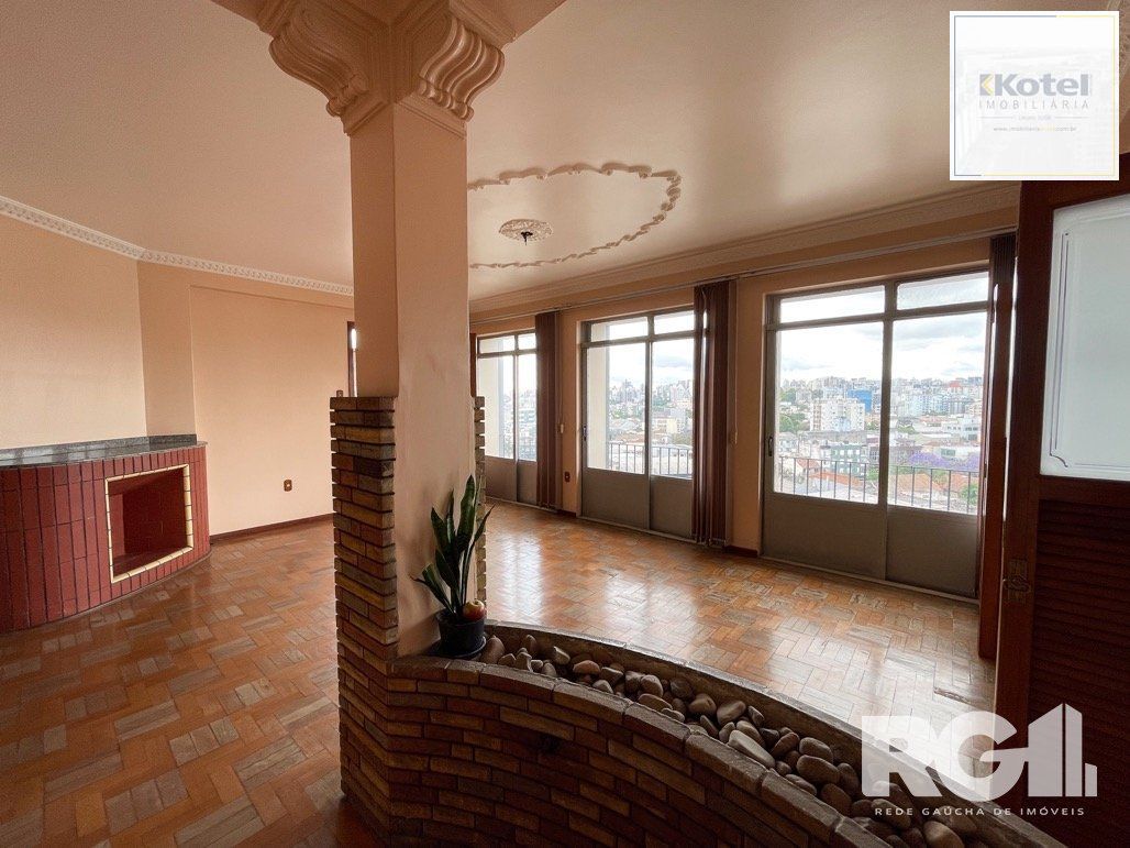 303m2 Apartamento com 5 dormitórios no centro da capital. — foto 3