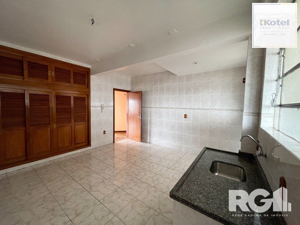 303m2 Apartamento com 5 dormitórios no centro da capital. — foto 5