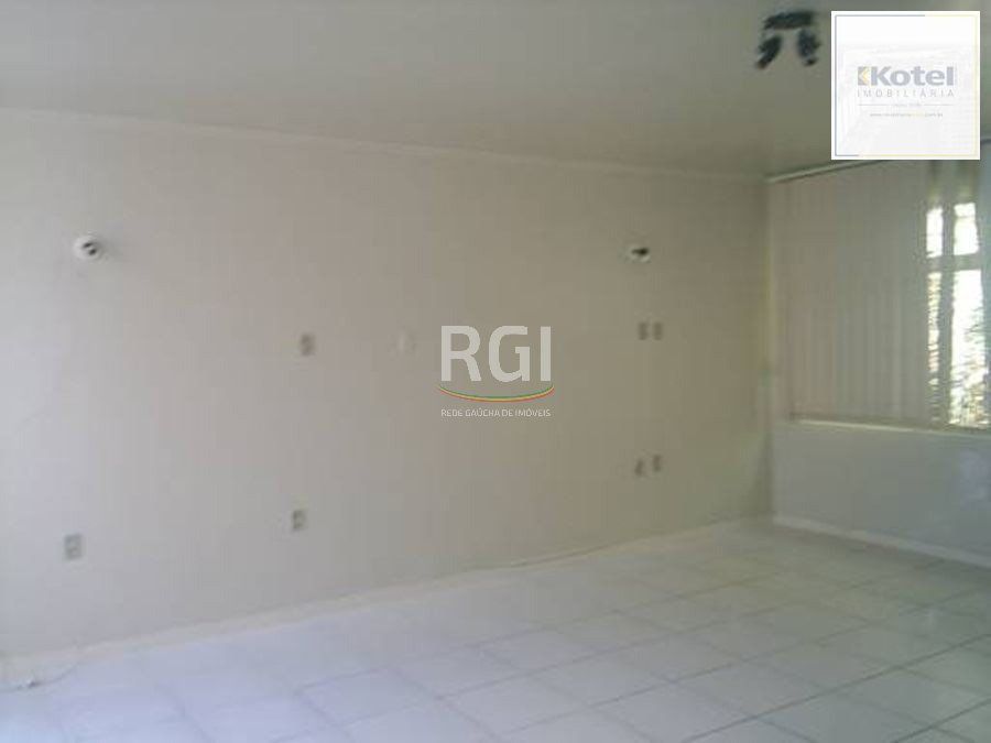 Casa para Venda - 250m², 3 dormitórios, 2 vagas - Petrópolis — foto 5