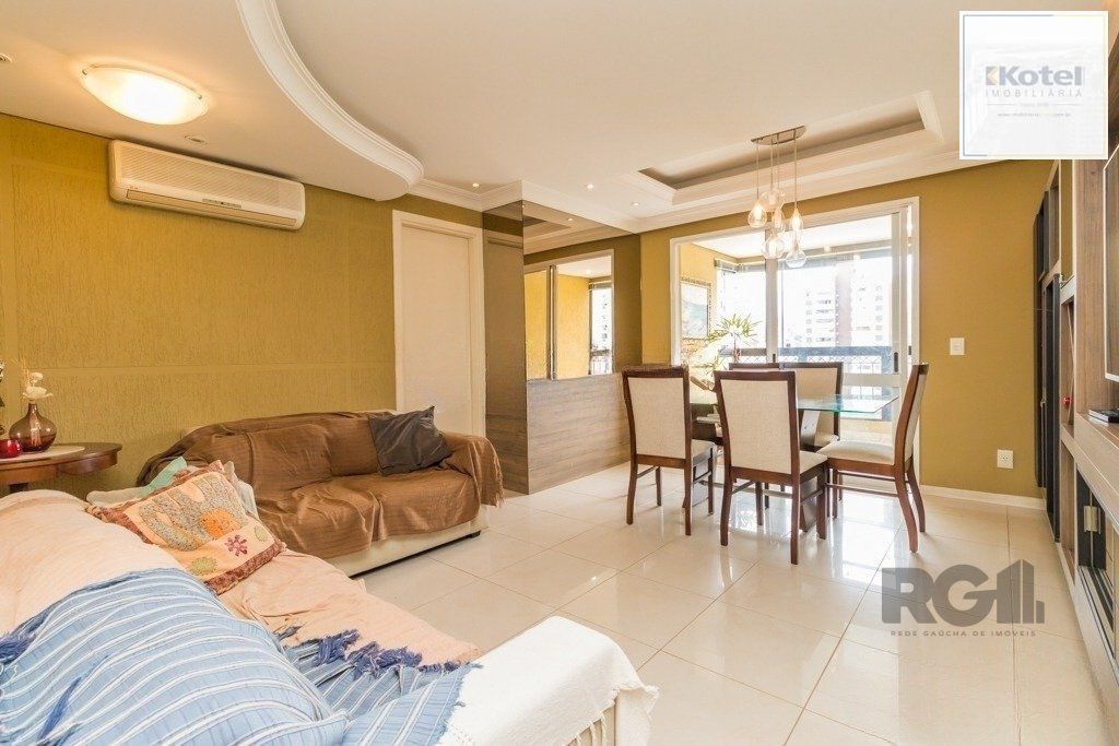 Apartamento 95m² - semi mobiliado, 3 dormitórios, 1 suíte e 2 vagas no bairro Passo da Areia