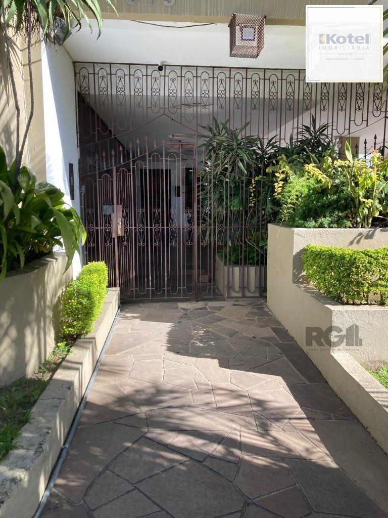 APARTAMENTO DE COBERTURA - 2 dorms. - 1 vaga - 118,02 m² - MENINO DEUS