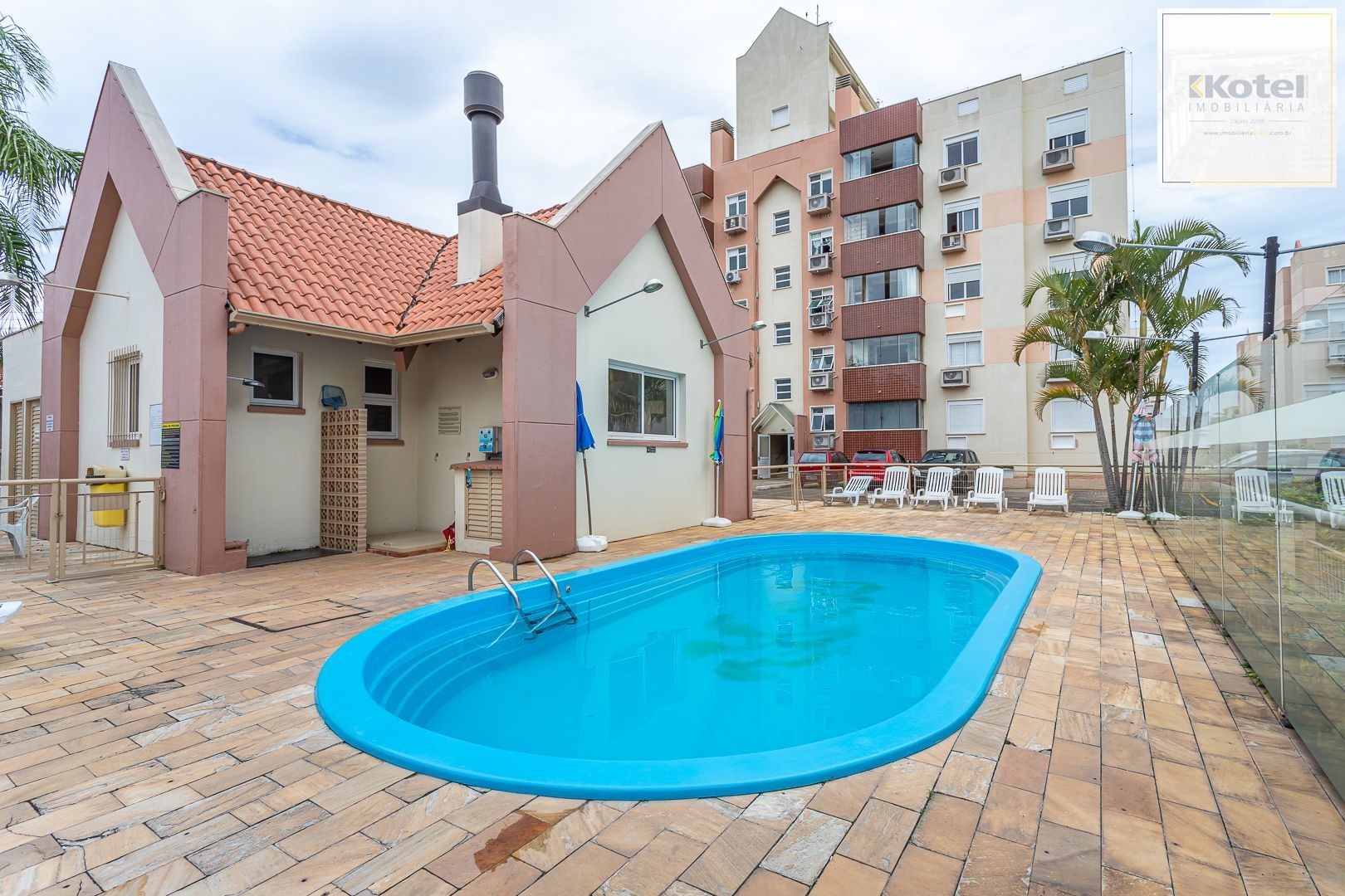 Apartamento de 2 dormitórios, vaga e infra