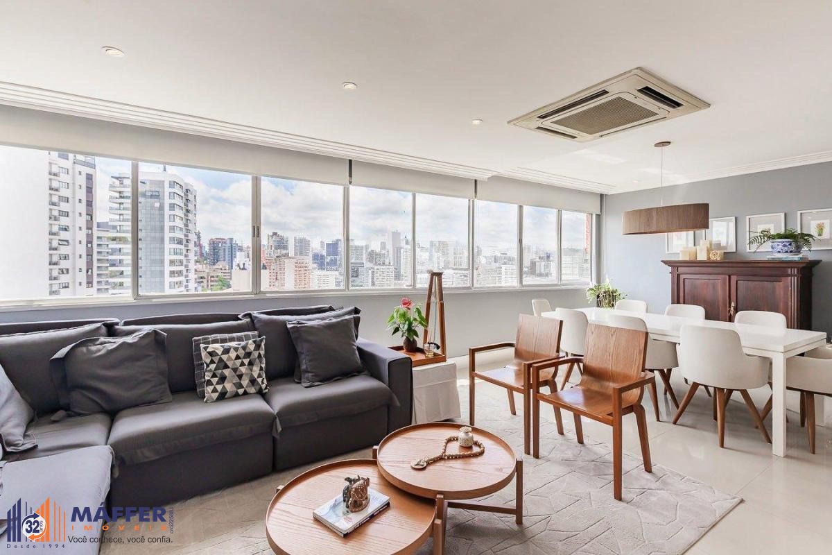 Apartamento de 3 dormitórios próximo ao Grêmio Náutico União