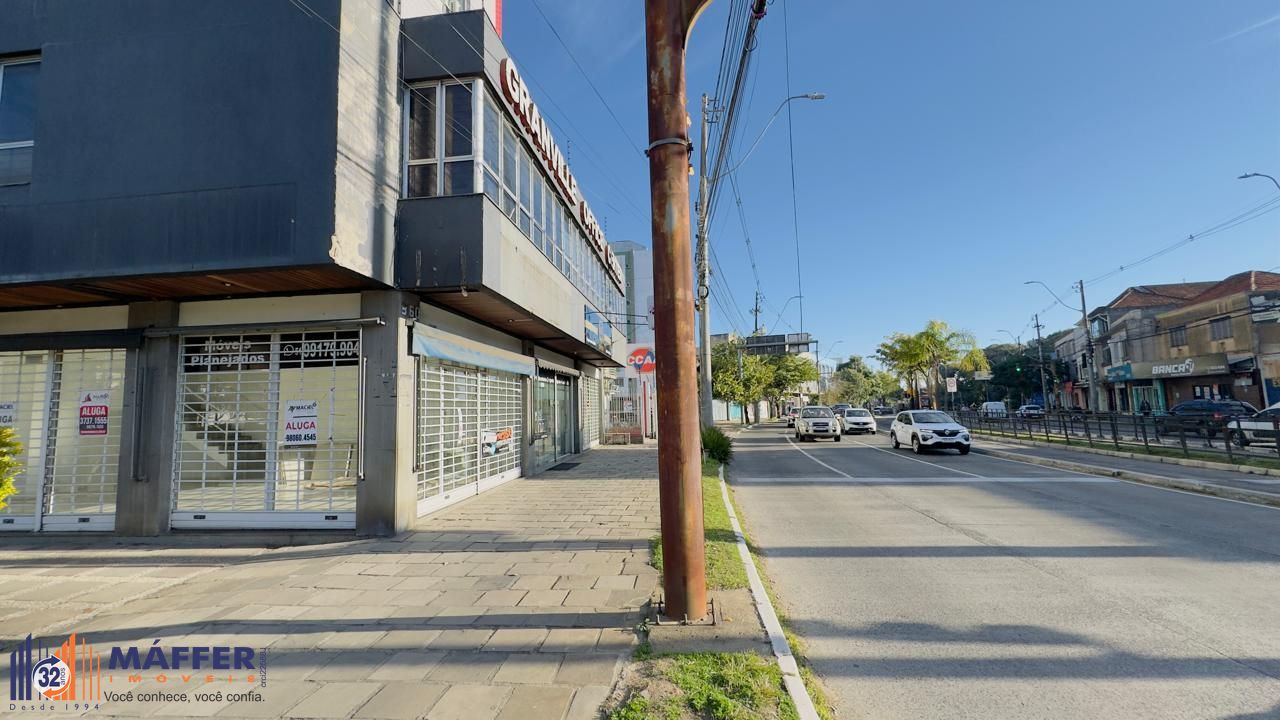 Excelente loja comercial na avenida Teresópolis, com sobreloja, 2 banheiros