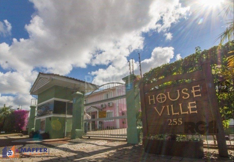 Casa em condomínio no Sarandi de 2d vaga e infra