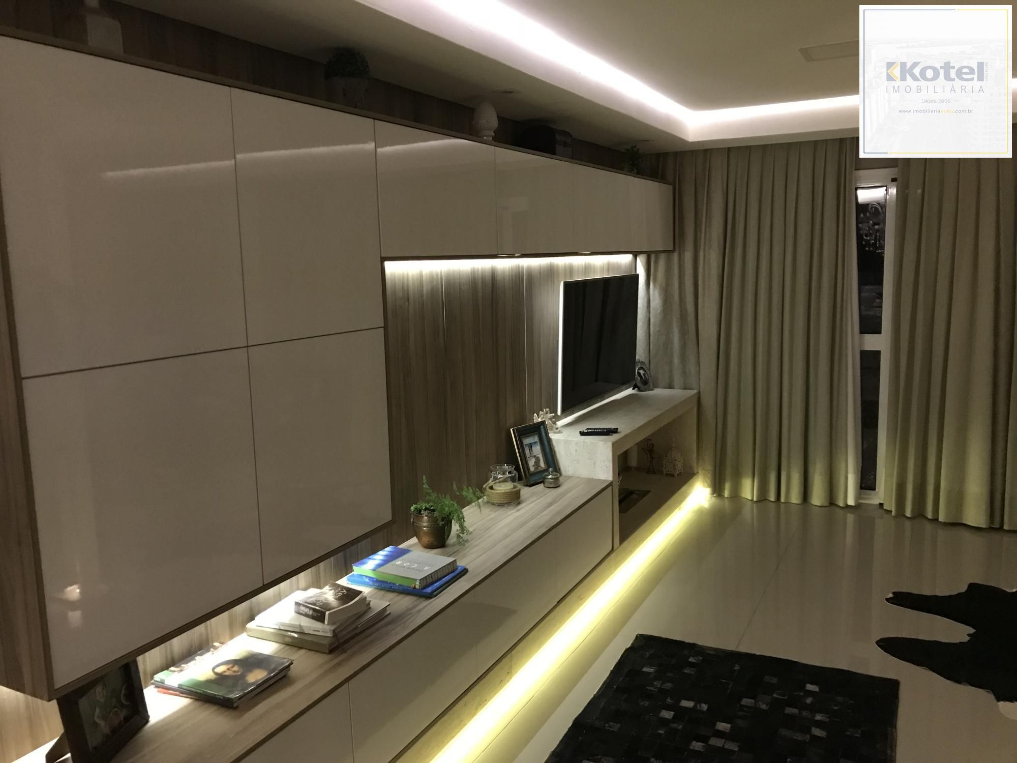 Casa Condominio para Venda - 230.51m², 4 dormitórios, sendo 1 suites, 3 vagas - Pedra Redonda