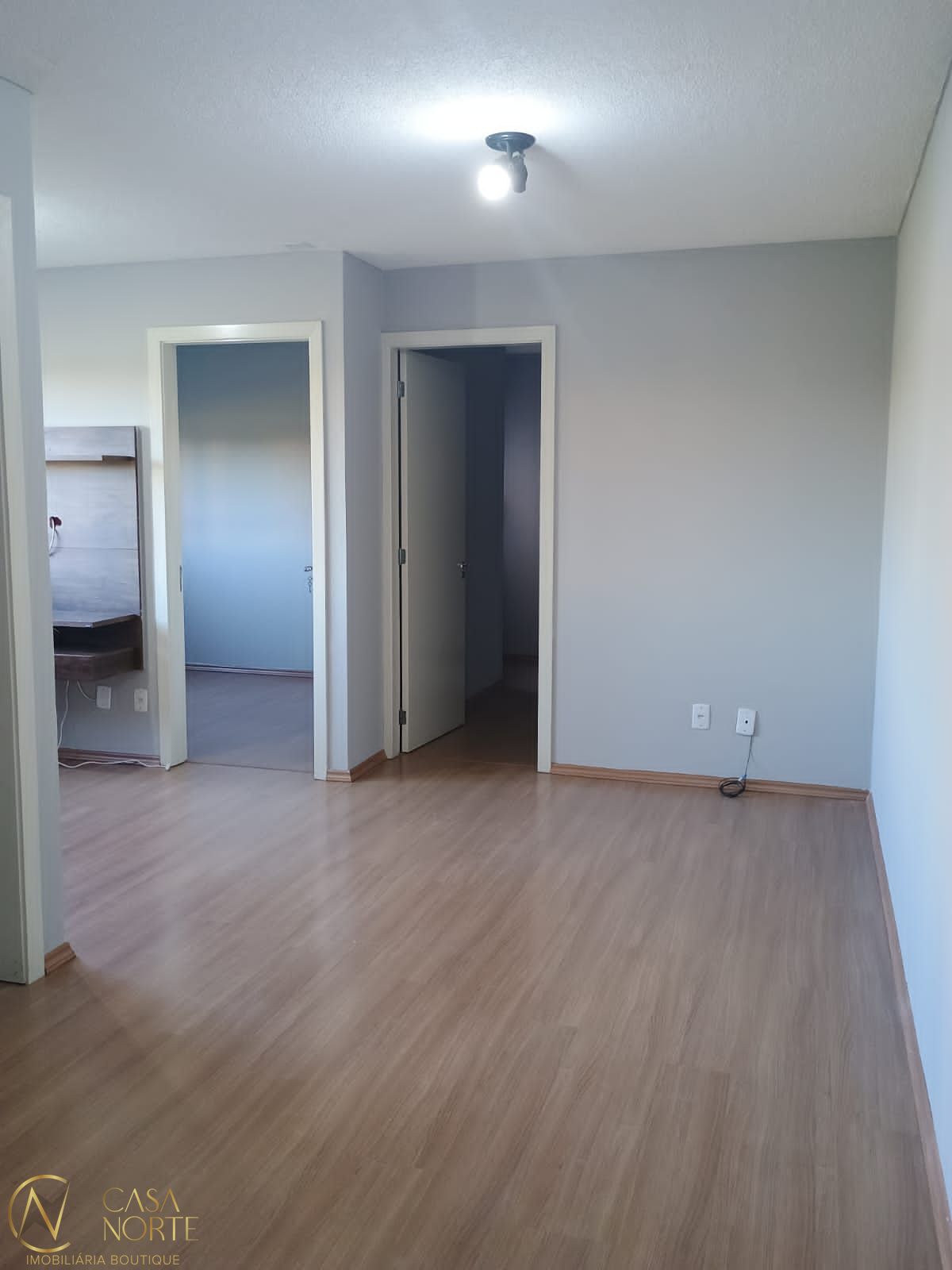 Apartamento à venda com 2 quartos, 47m², 1 vaga, Rua Napoleão Jacques da Rosa no bairro Restinga em Porto Alegre