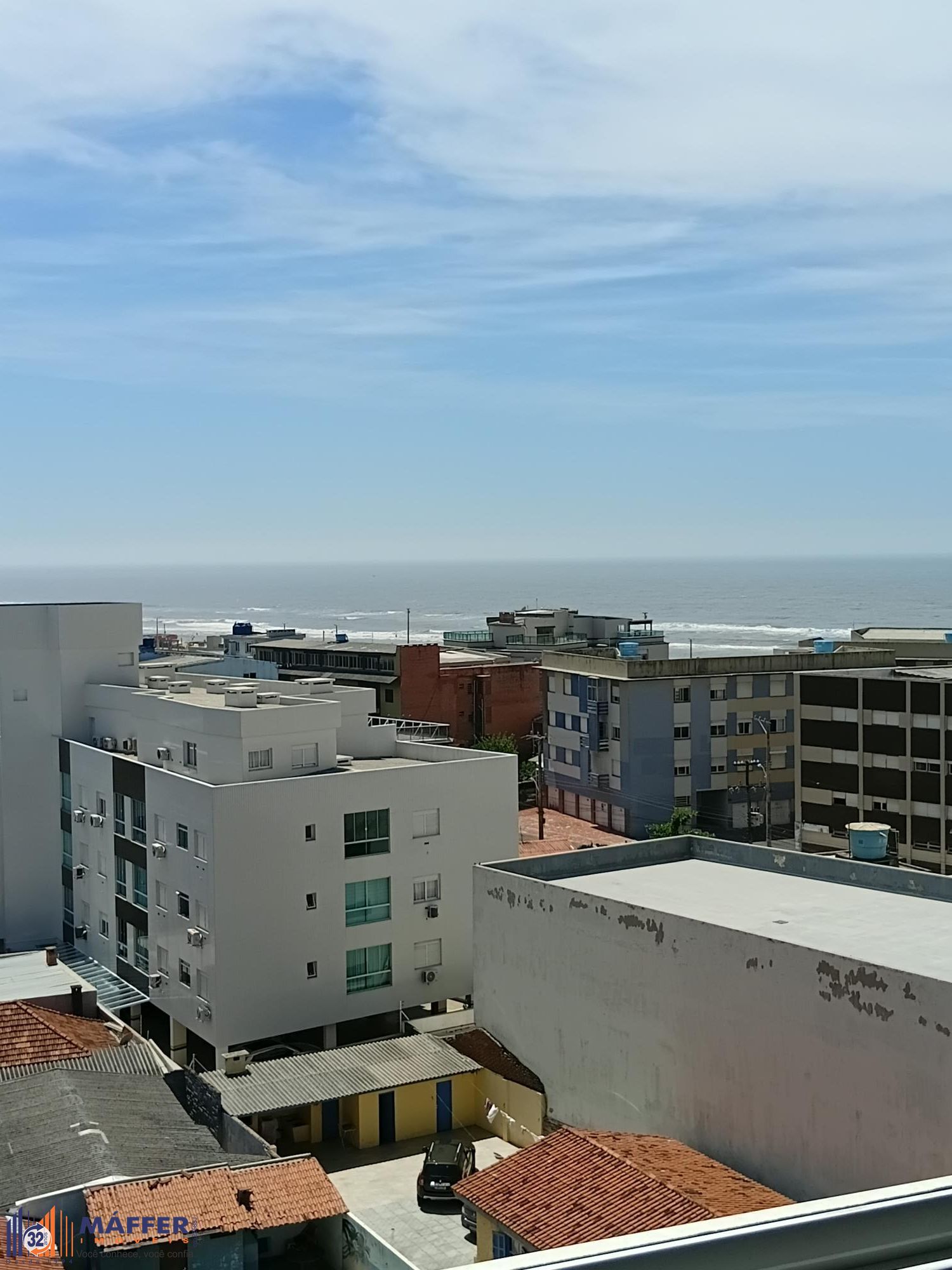 Empreendimento alto padrão com excelente vista para o mar.