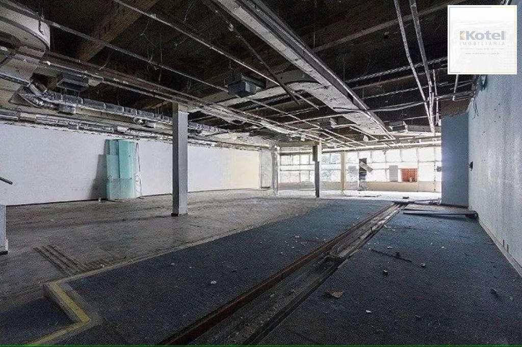 Prédio na Avenida Protásio Alves