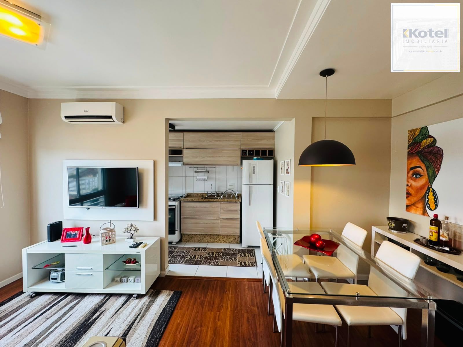 Apartamento Semimobiliado à Venda no Bairro Partenon – 2 Dormitórios, 1 Suíte, Elevador e Vaga de Garagem