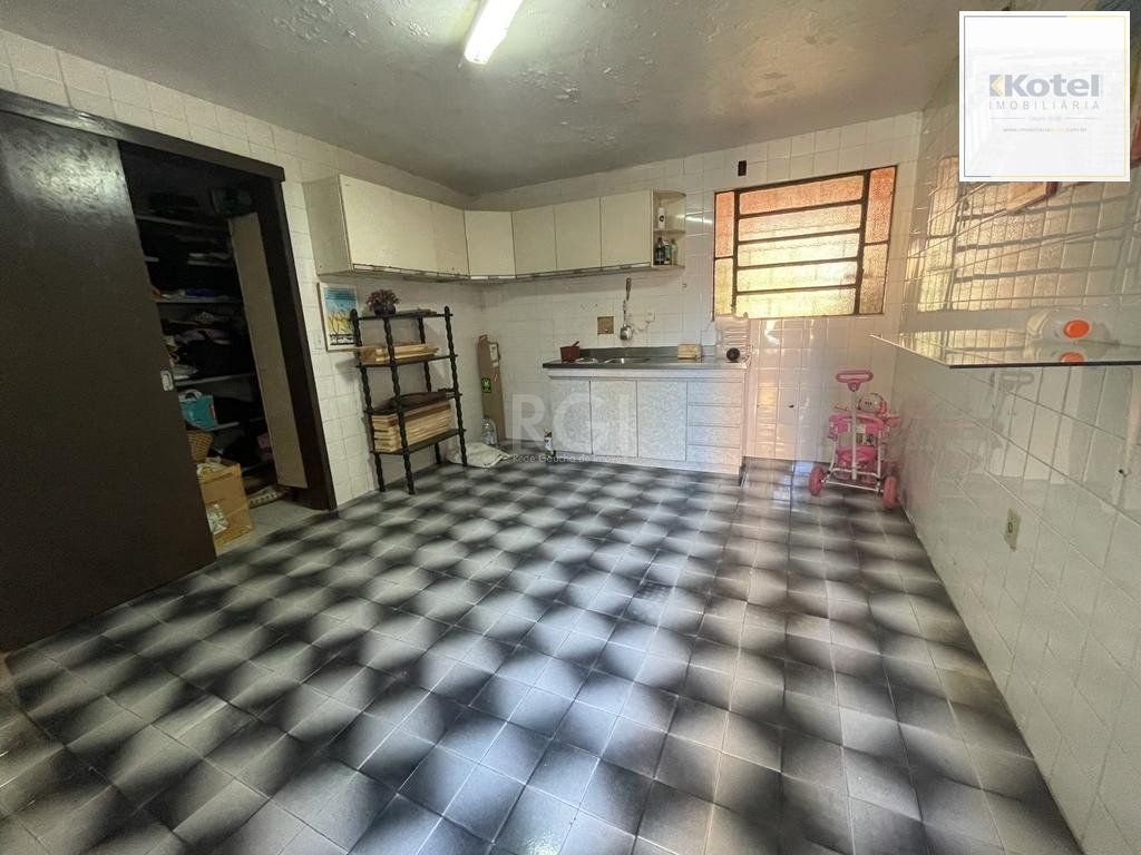 Casa para Venda - 400m², 5 dormitórios, sendo 3 suites, 4 vagas - Ipanema PORTO ALEGRE /RS — foto 4