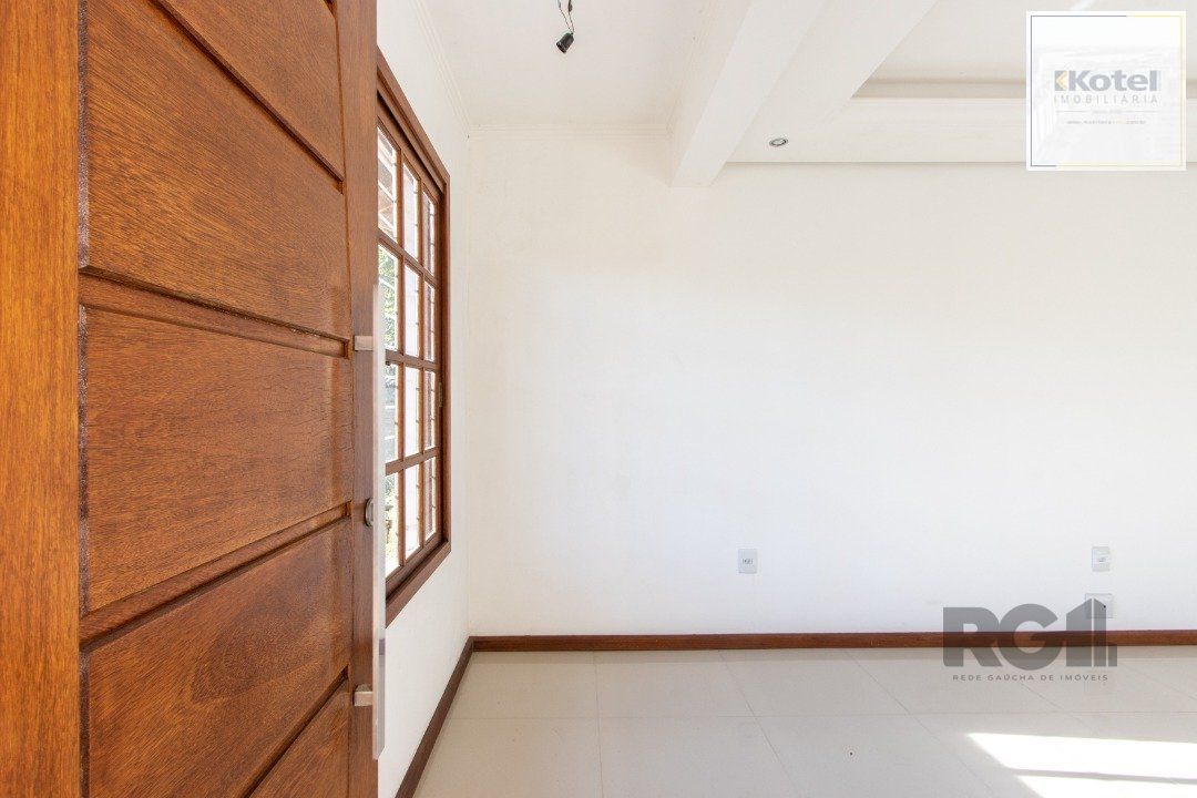Casa para Venda - 120m², 3 dormitórios, sendo 1 suites, 1 vaga - Guarujá — foto 4