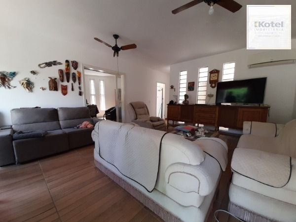 Casa para Venda - 136.31m², 3 dormitórios, sendo 1 suites, 2 vagas - Guarujá — foto 5