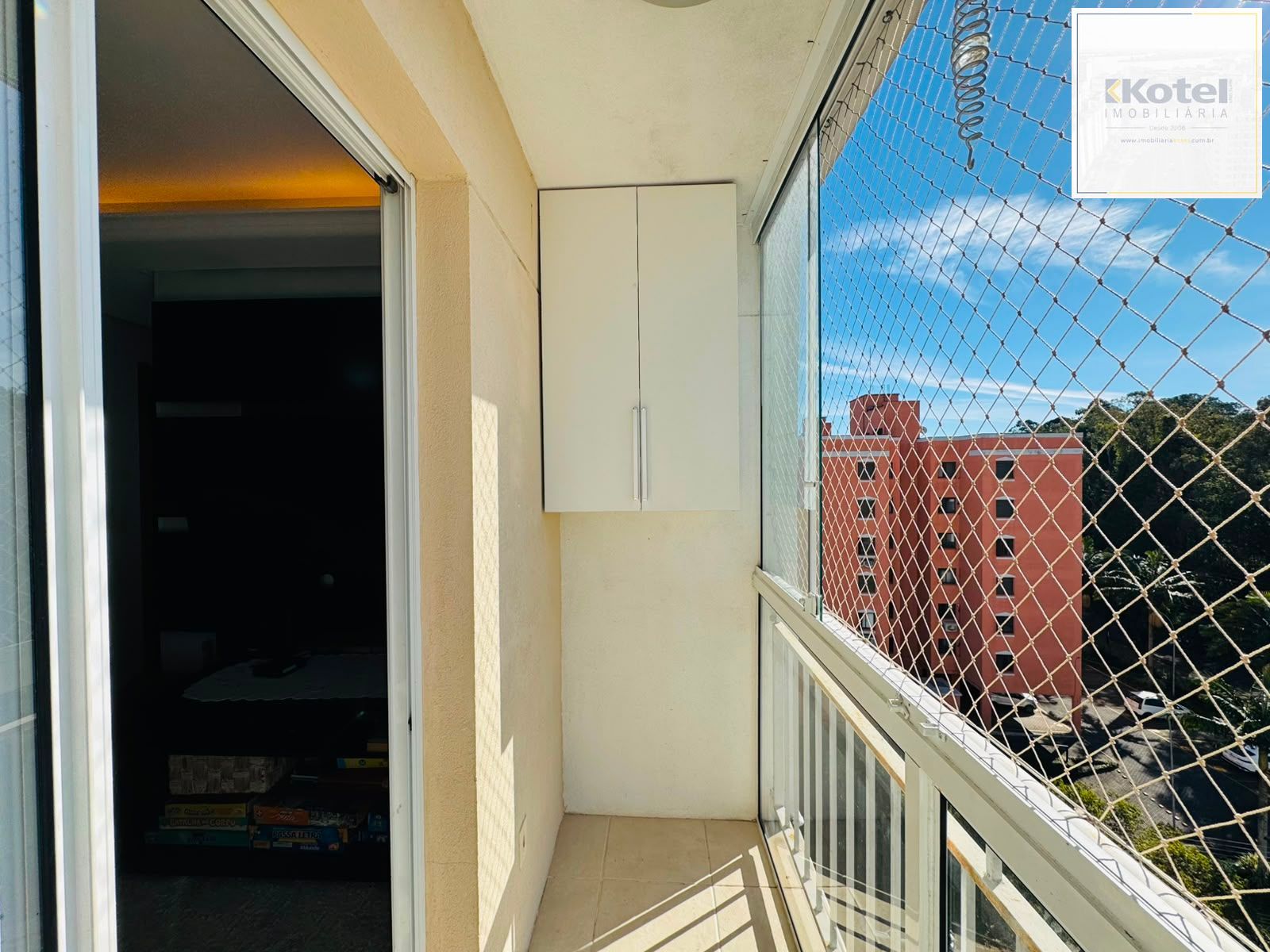 Apartamento Semimobiliado com 3 Dormitórios e Infraestrutura Completa