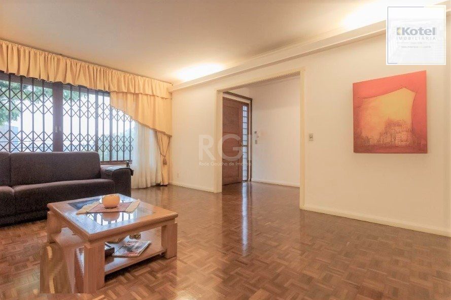 Casa para Venda - 327m², 4 dormitórios, sendo 1 suites, 3 vagas - Chácara das Pedras — foto 5