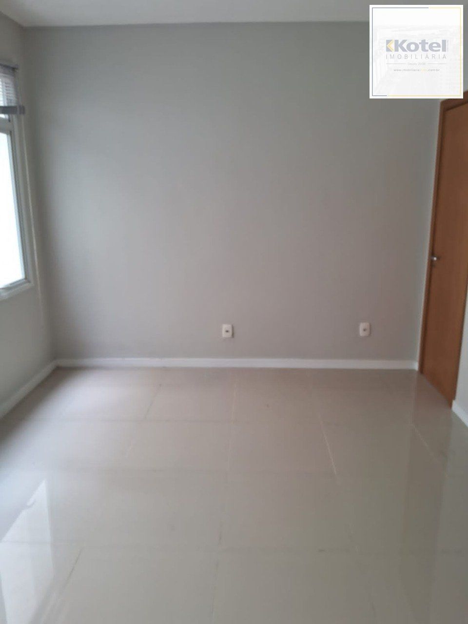 Sala Comercial no bairro Petrópolis em Porto Alegre para Alugar — foto 4