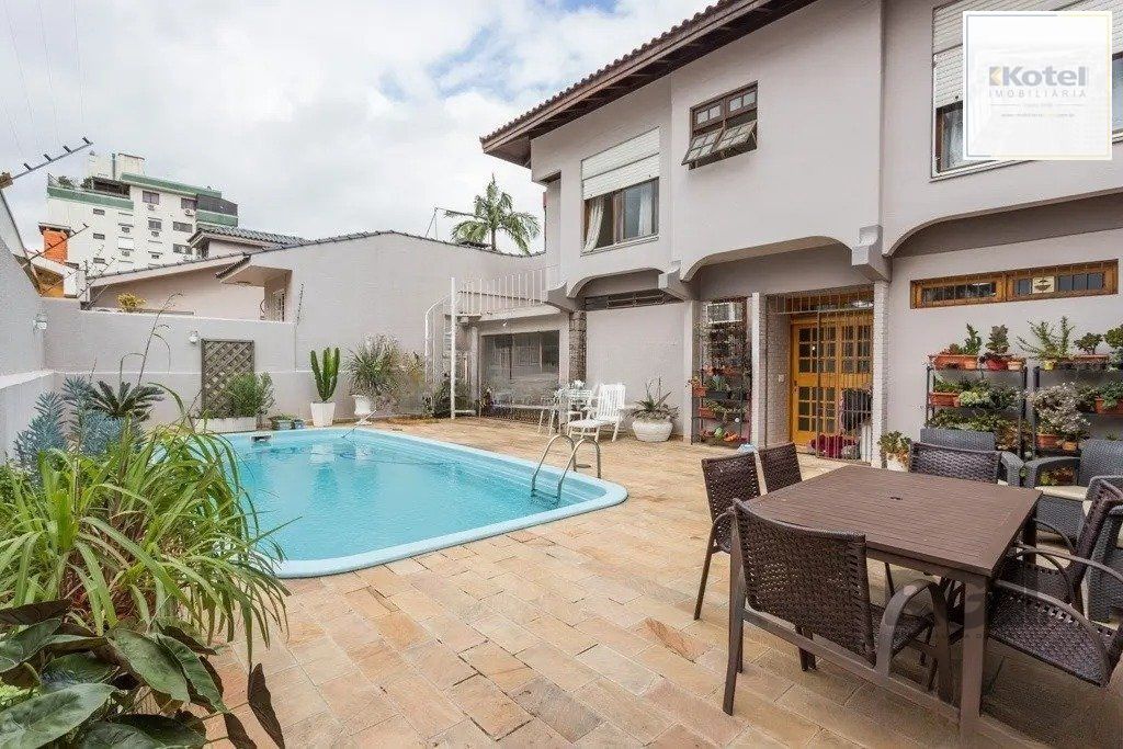 Casa com 3 dormitórios no bairro Jardim Lindóia — foto 4