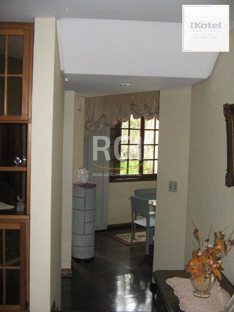 Casa para Venda - 260m², 3 dormitórios, sendo 1 suites, 7 vagas - Nonoai — foto 5