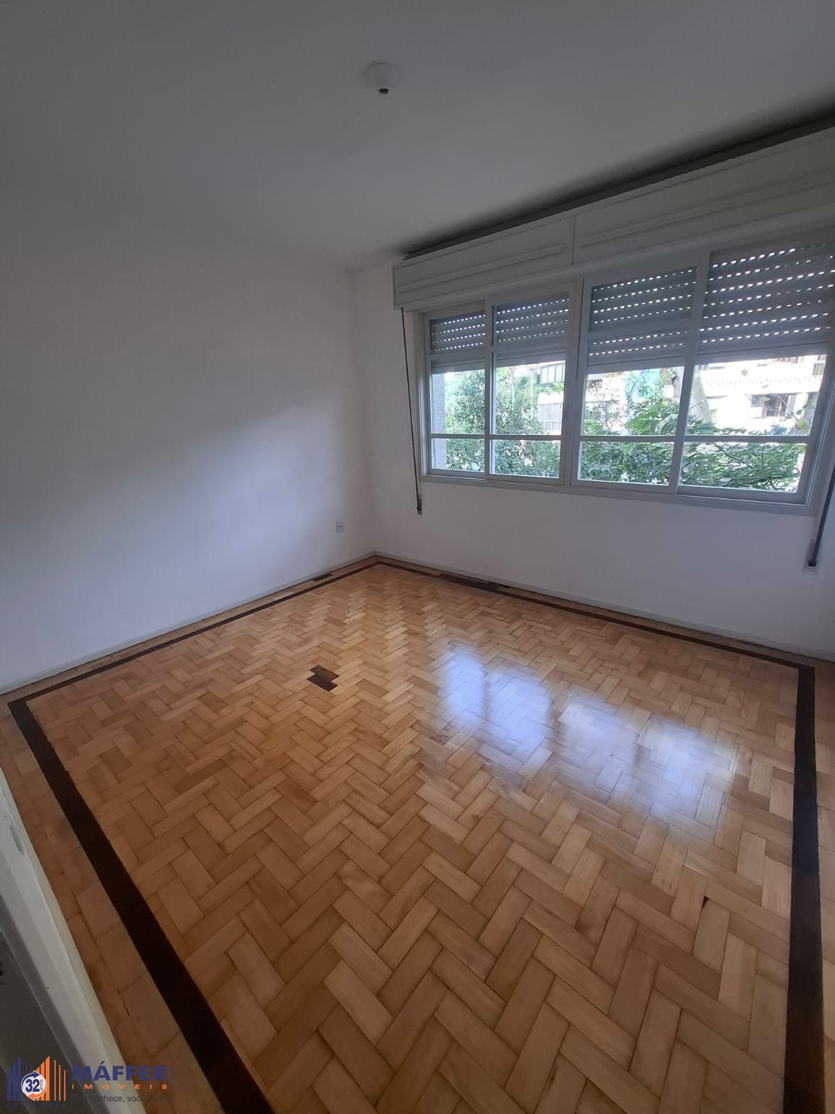 Apartamento com 108 metros privativos com 2 dormitórios na Rua Santa Cecilia.
